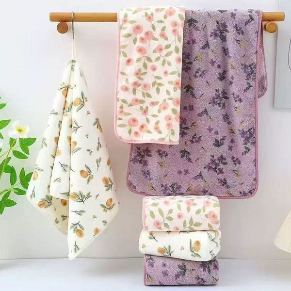 New Coral Velvet Floral Towel Set, Soft and Absorbent Printed Bath Towel, Home Daily Towel and Bath Towel Two-Piece Set (14*30 & 28*55 INCH) New Coral Velvet Floral Towel Set, Soft and Absorbent Printed Bath Towel, Home Daily Towel and Bath Towel Two-Piece Set (14*30 & 28*55 INCH)