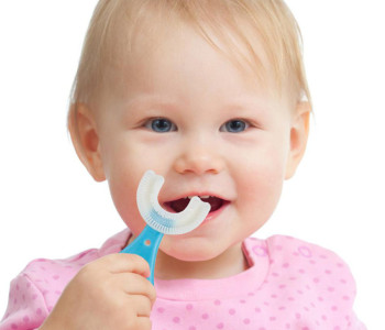 U-Shape Toothbrush For Kids Silicon Bristles Mouth Shape Teeth Cleaning Brush