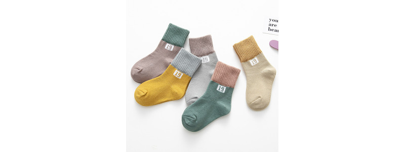 Step into Style: A Guide to Choosing the Perfect Kids' Socks for Every Occasion