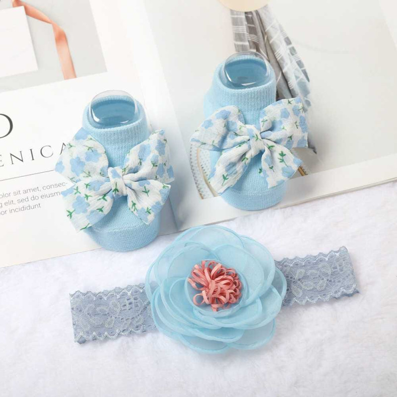 1 Pc Bow Hairband & 1 pair Socks Set | 0-12 Months | Baby Accessories Sets | Sky Blue Color 1 Pc Bow Hairband & 1 pair Socks Set | 0-12 Months | Baby Accessories Sets | Sky Blue Color